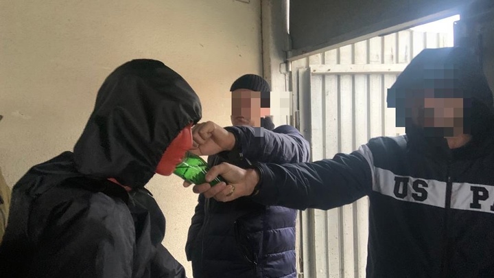 Южноуральские полицейские раскрыли подробности задержания мигранта, обвиняемого в убийстве