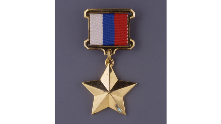 Спас товарища и уничтожил три танка: боец из Самарской области получил звание Героя России