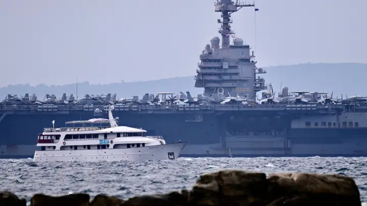 Ураган «Мелисса» сорвал операцию ВМФ США