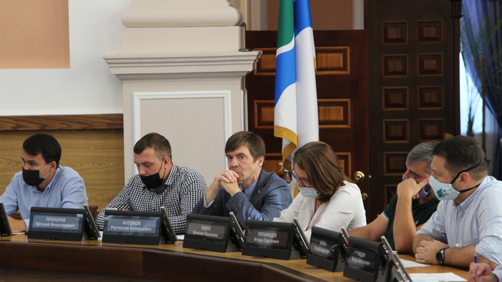 Фракция ЛДПР в горсовете Новосибирска распалась из-за двух депутатов