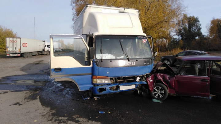 В Кемерове 16-летний подросток сел за руль и устроил ДТП с пострадавшими