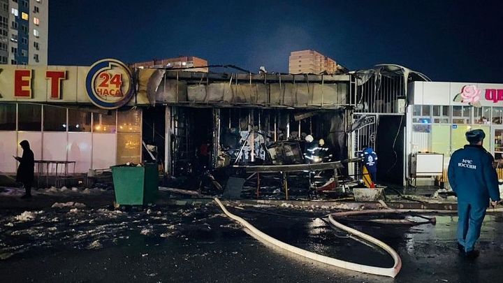 Владелицу кафе с шаурмой осудят за гибель двух работников при пожаре