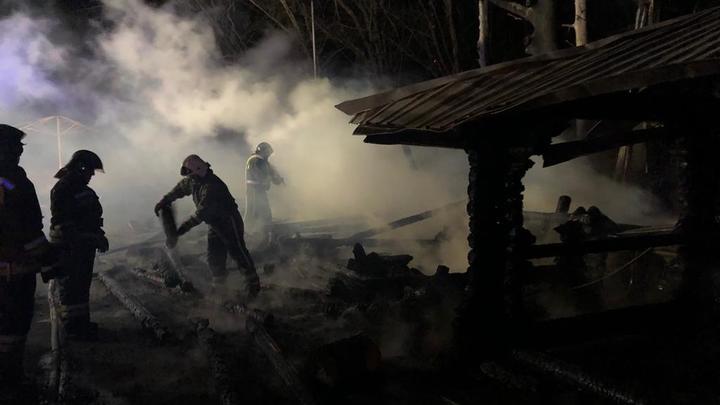 Башню на горе Ахун в Сочи закрыли для туристов после возгорания торговых павильонов