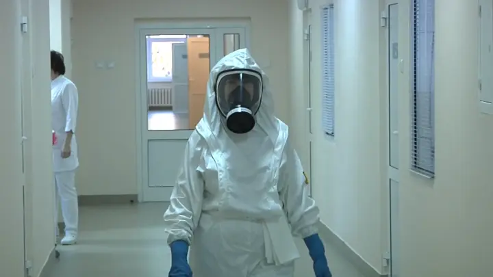 В Роспотребнадзоре рассказали о новых пугающих мутациях COVID-19