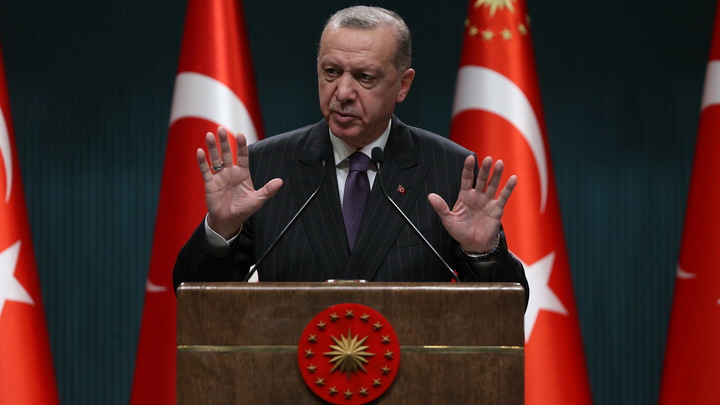 Банки отказали Эрдогану: Никто не хочет финансировать мечту президента Турции