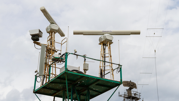 Севастополь дважды атаковали ракеты-обманки, сообщил губернатор Развожаев