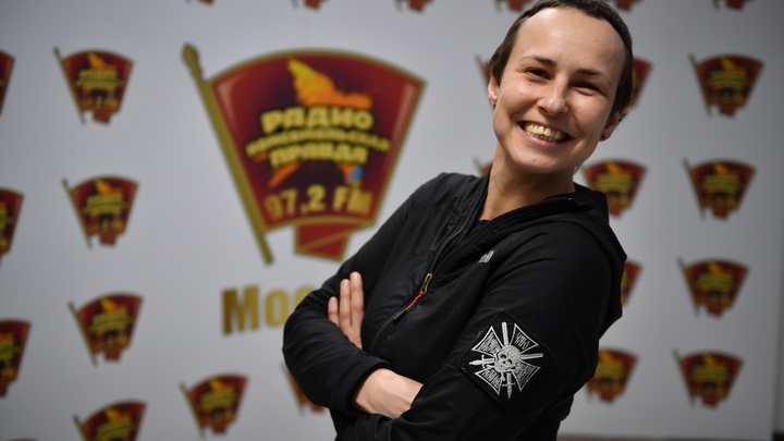 Спасибо за рекламу, ссыкливый частушечник: Чичерина жёстко ответила Шнурову после критики Прилепина