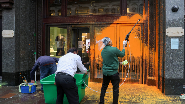 России не придётся добивать Запад. Там уже работает бригада ликвидаторов