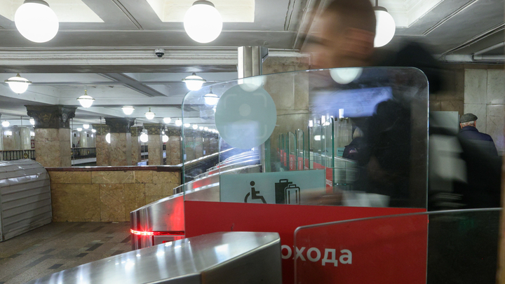 Проход по биометрии в метро Петербурга: когда запустят услугу