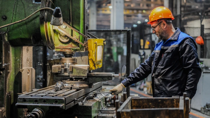 Не всем повезло так, как фермерам и айтишникам: Профессор перечислил профессии, кому навредили изменения на рынке труда