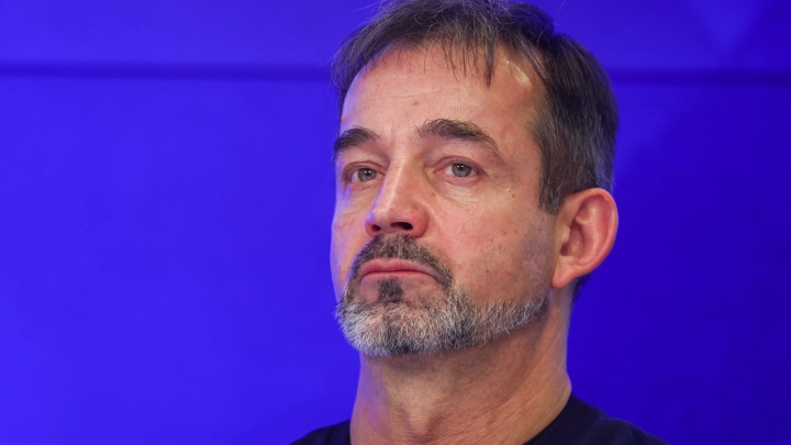 Дмитрий Певцов заявил о вранье и запугивании: Спор с Ленкомом продолжается