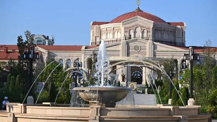 Скандал в Одессе: русофобка в театре угрожала зрителям на русском языке