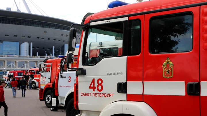 Крупный пожар в Туапсе: Перед ЧП люди слышали взрывы