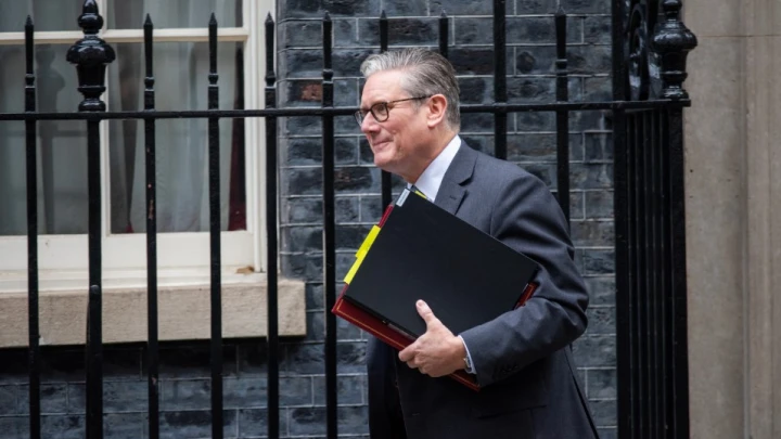 Британский парламент возмущён Стармером: Делает подарок России и Китаю