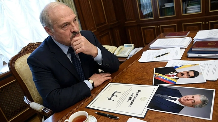 Не может быть! Зеленский спас Лукашенко от ареста в США? Причины были