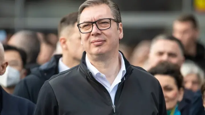 Не получат помилования: Вучич назвал лозунги протестующих нелепыми и жалкими и пообещал наказать виновных