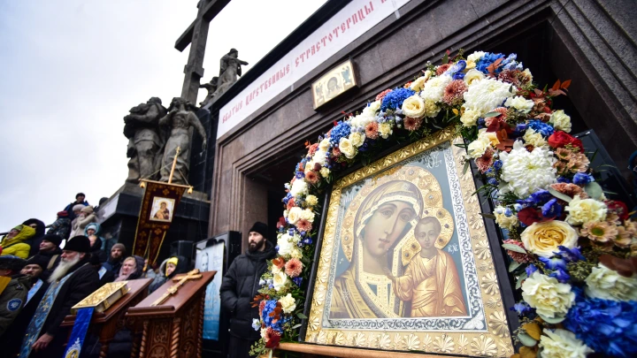 21 июля - День чудесного явления Казанской иконы Пресвятой Богородицы