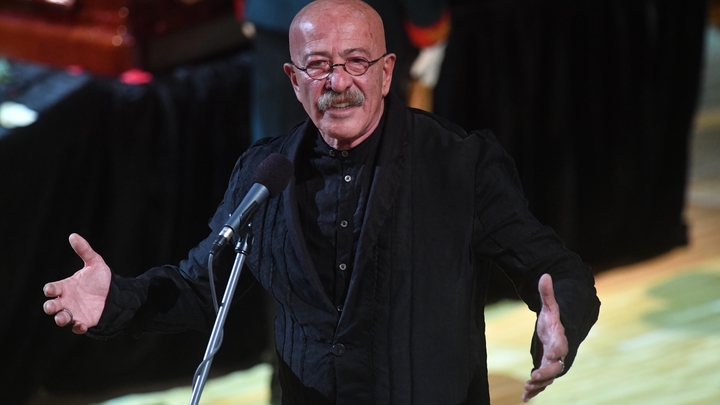 Либо мы великая Россия, либо мы каршеринг: Александру Розенбауму - 70 лет