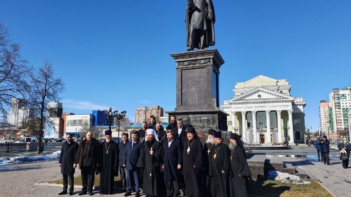 Константин Малофеев с митрополитом Григорием почтили память Столыпина