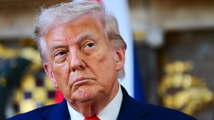 Хватит быть иждивенцами: Трамп отгородился двумя океанами. Европа остаётся наедине с Россией