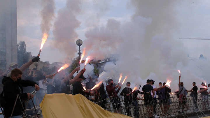 Хватило шести лет Майдана: Опрос раскрыл тоску украинцев по России