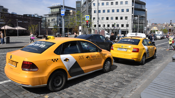 Таксисты отказываются везти пассажиров в отдалённые районы Новосибирска