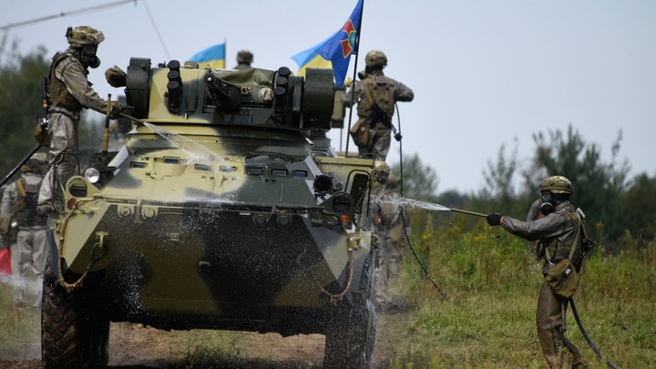 На границу с Донбассом прибывают украинские снайперы, чтобы вызвать ответный огонь