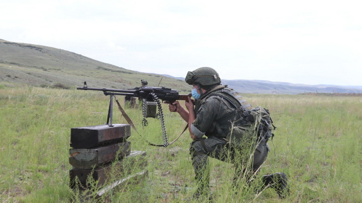 На сайтах по поиску работы появилась вакансия пулеметчика в Екатеринбурге