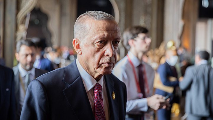 Эрдоган меж четырёх огней. Справиться с курдами, выиграть выборы, не поссориться с США и Россией