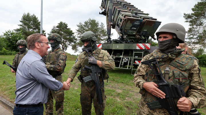 WP: США сняли запрет на вооружение украинского батальона Азов*