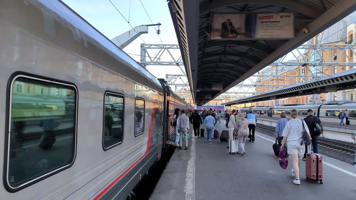 В Санкт-Петербург прибыли дети из Курской области для отдыха и реабилитации