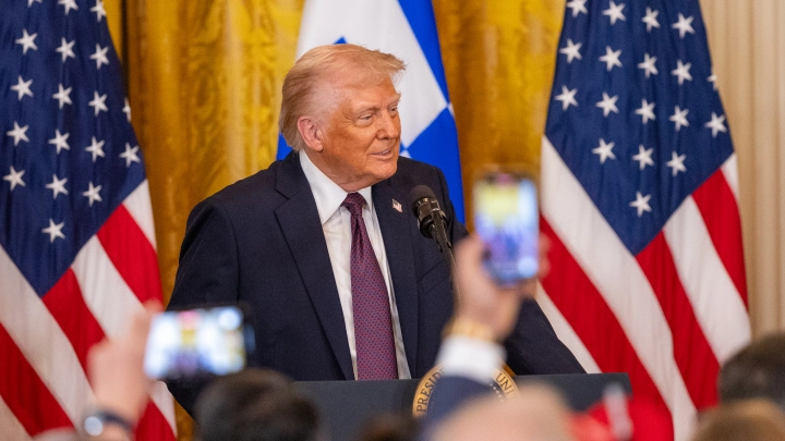 Технологии несовершенны: Трамп прокомментировал скандал с журналистом в секретном чате