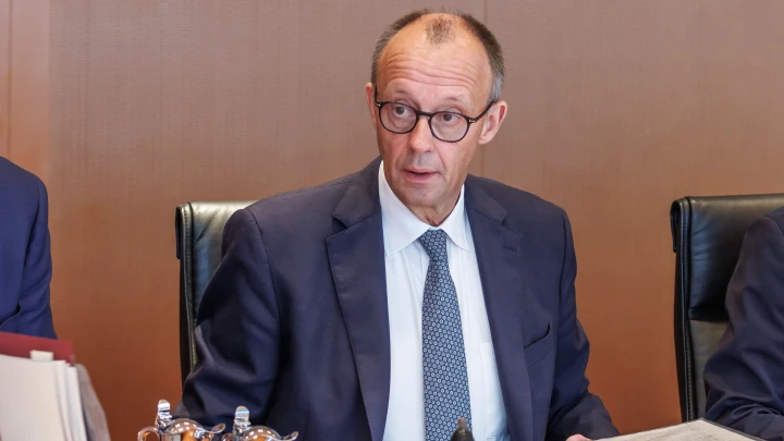 Stern: пересчёт голосов в Германии грозит Мерцу потерей легитимности