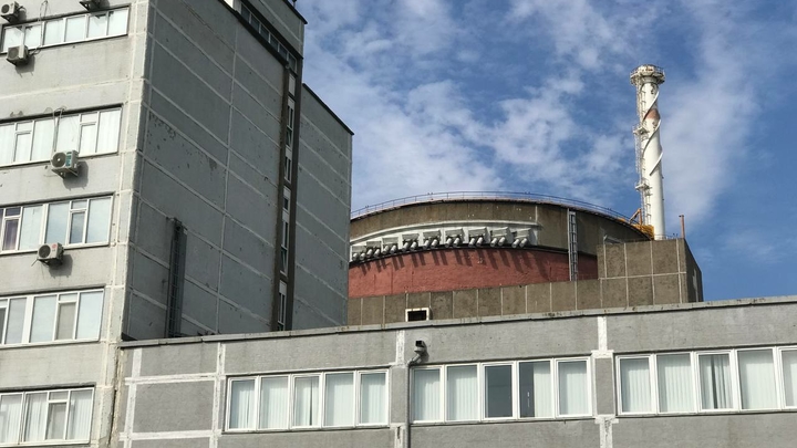 Мощные взрывы у Запорожской АЭС. Что происходит на самом деле