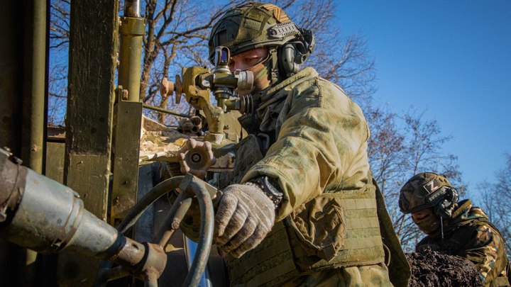 Солдат-пророк. Русский боец на передовой спас жизнь командиру танка Алёша, будущему Герою России