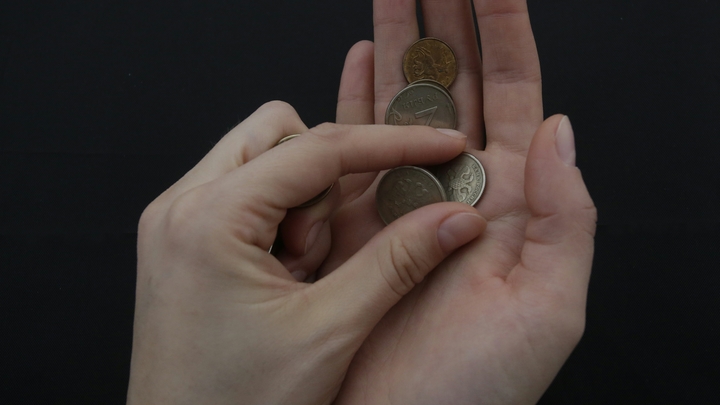 Всенародное счастье оплатит сам народ: Пронько о первом промахе нового правительства