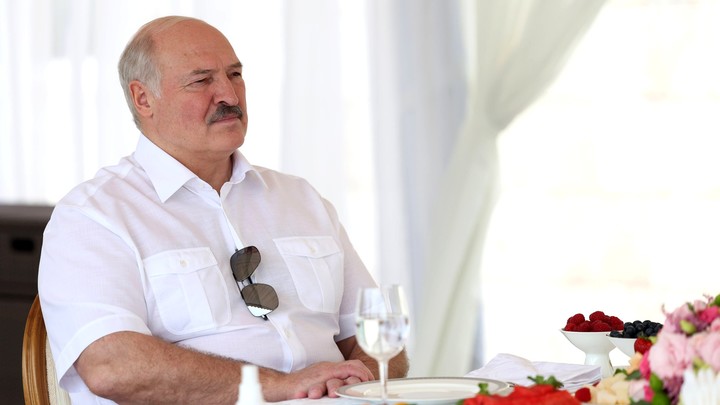 Обращение Лукашенко перенесли