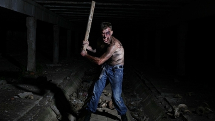 Забайкалец до смерти избил шваброй знакомую и выкинул тело в контейнер