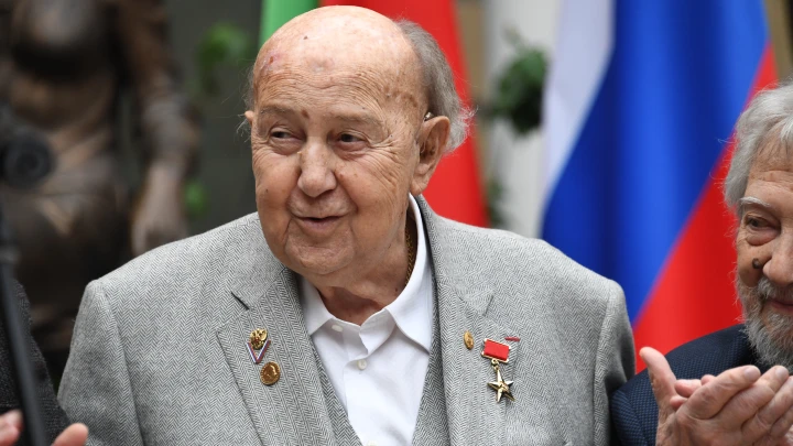 Биография Зураба Церетели. Одинаково любил Россию и Грузию и оставил более 5 тысяч произведений