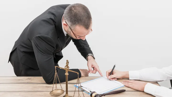 После 1 декабря вступят в силу новые законы: что ждёт челябинцев в конце уходящего года