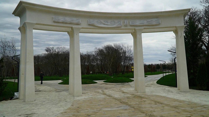 В Геленджике до конца года на месте пустыря построят парк