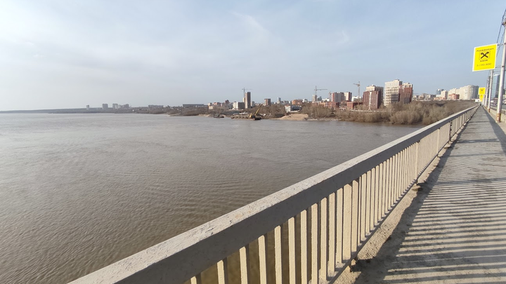 Водители пожаловались на состояние Димитровского моста в Новосибирске