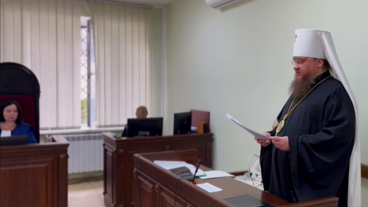 На Украине православного священника пытались заставить осквернить портрет Патриарха Кирилла