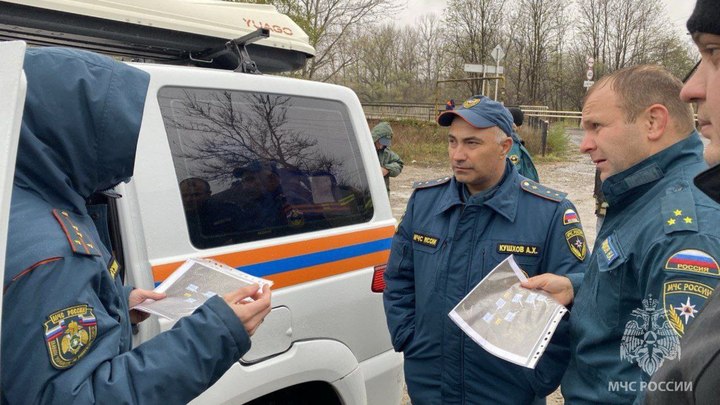 В Адыгее возобновили поиски мальчика, который упал в реку вместе с машиной