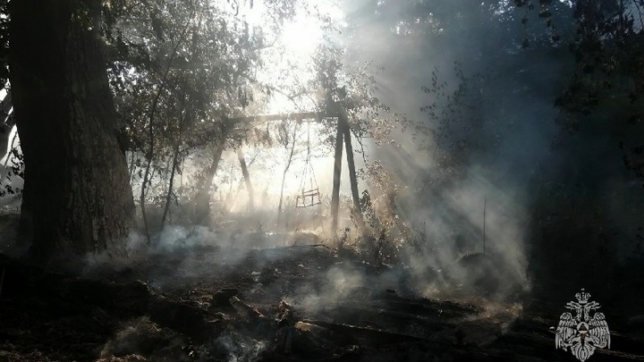 МЧС ищет очевидцев пожара в Коркинском районе