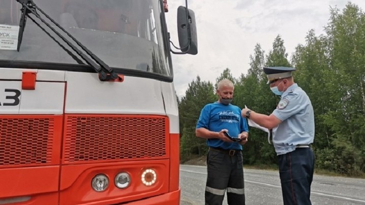 По дорогам Свердловской области курсируют сотни неисправных автобусов