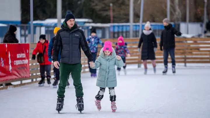 В Раменском проходит Зима в Подмосковье: открытие катка и праздничные активности с 1 декабря