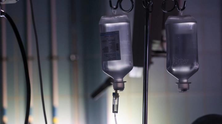 Вооружённый мужчина открыл огонь из двух винтовок на улице: Ранены 20 человек