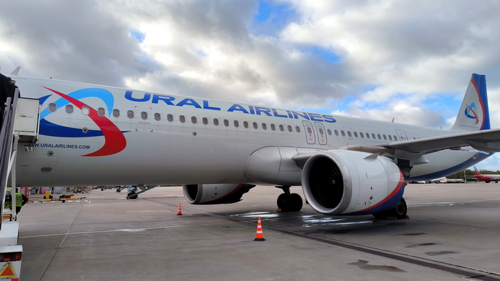 Уральские авиалинии не смогли начать прямые перелёты в Баку
