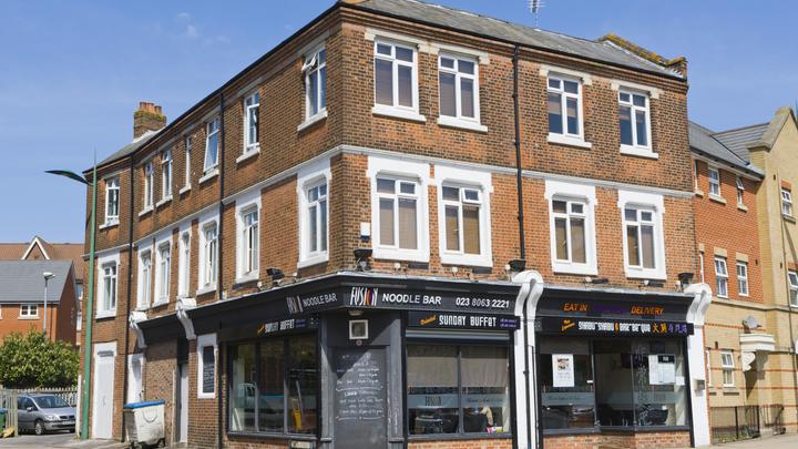 Беженка из Одессы пожаловалась на гостеприимство Британии: Мы были в шоке